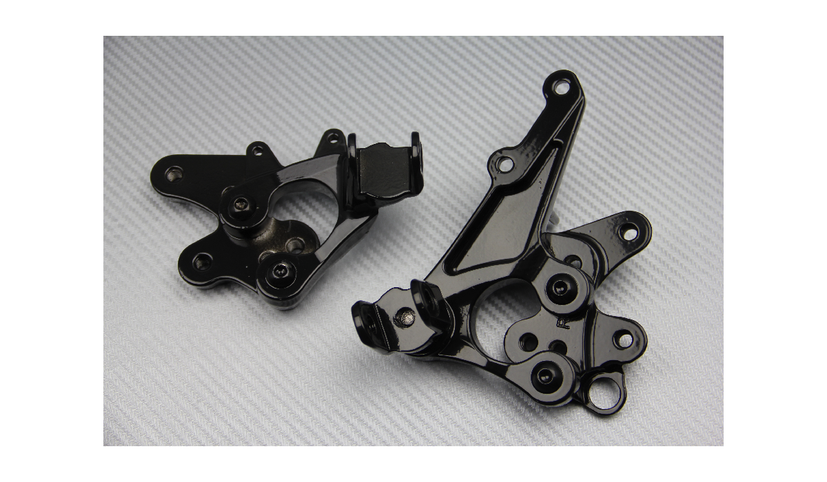 Platine repose-pied avant droit d'occasion SUZUKI 750 GSXR - Basic Moto