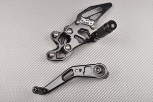 Pedane Posteriori Poggiapiedi Moto In Alluminio – Compatibili Suzuki GSXR600, GSXR750, SV650 E Altri (Colore: Argento)