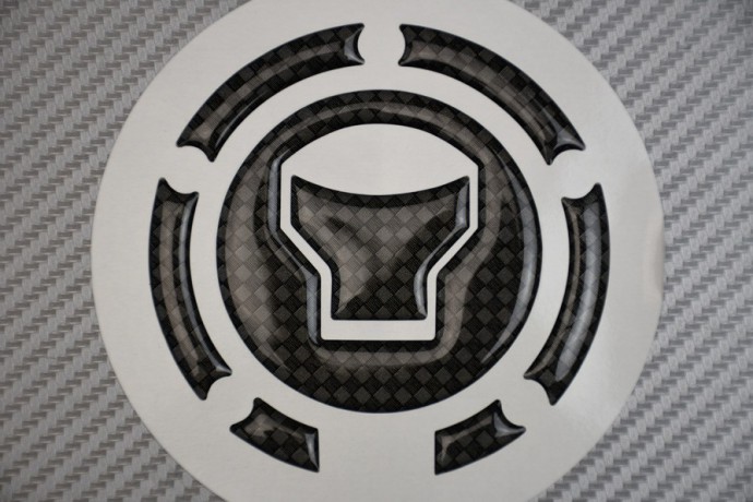 Adesivo Per Protezione Serbatoio Nel Fibra Di Carbonio Tappo Olio ZX6R Zx10r Z1000 Z1000sx Z800 Z750 Z650 Er6n 87932626