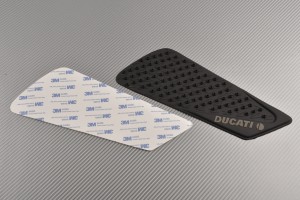 Adhesive tank side traction pads Ducati 848, 1098, 1198 2008