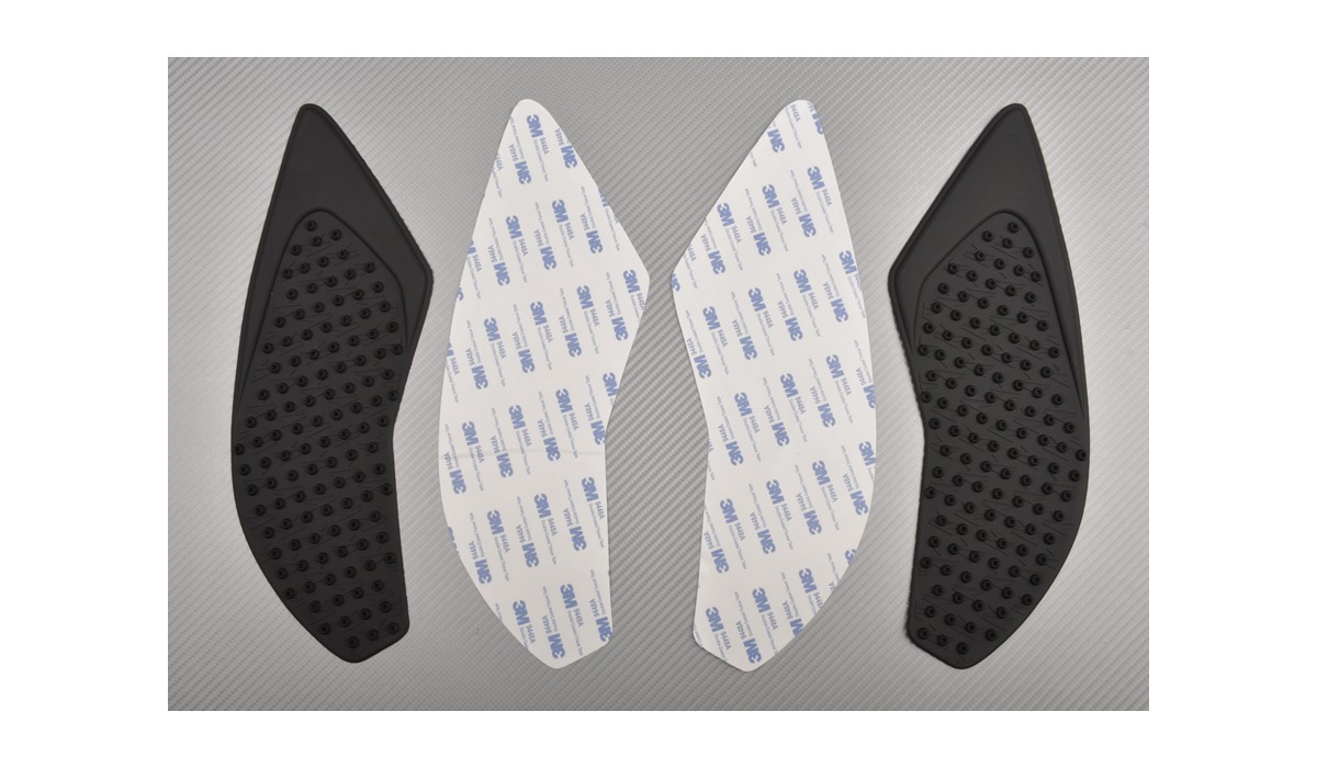 Adhesive tank side traction pads Yamaha R1 & R1M 2015 / 2020 AVDB