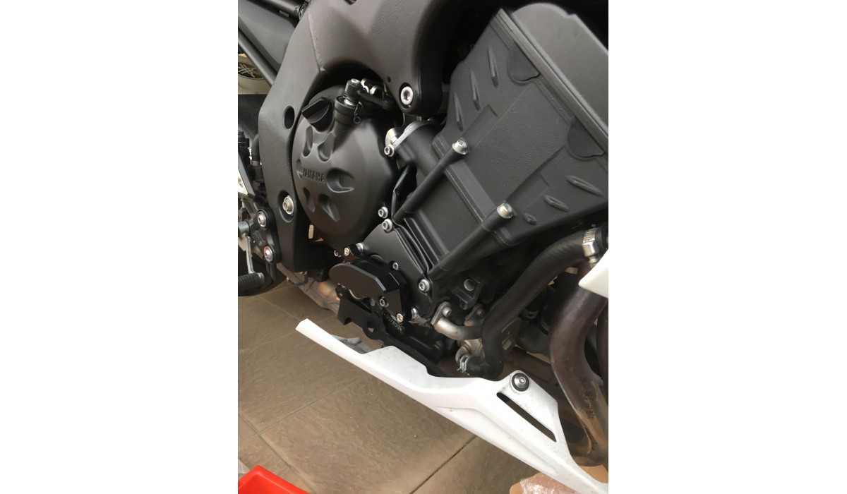 yamaha fzs engine cover