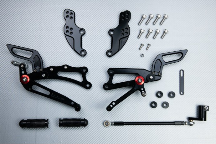 Platines De Déport Pour Commandes Reculées D'origine GSXR600/750 2000-2005, GSXR1000 2001-2004