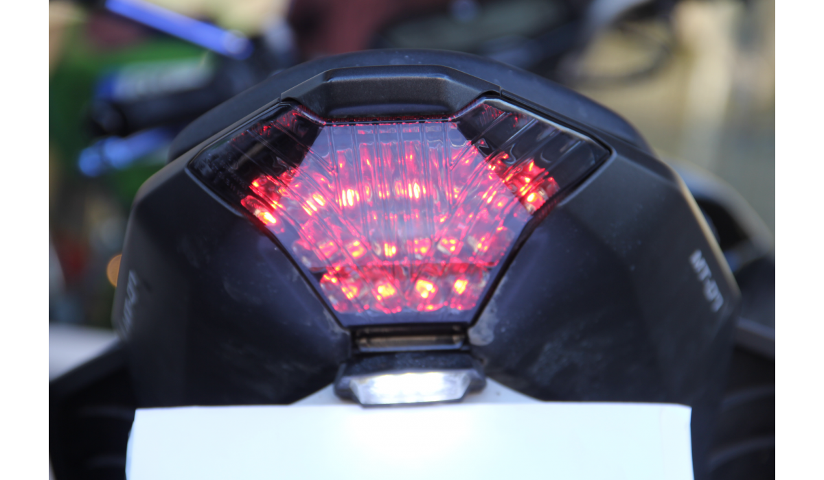 LED Tail light turn signals integrated for Yamaha MT07 and MT03 / R3