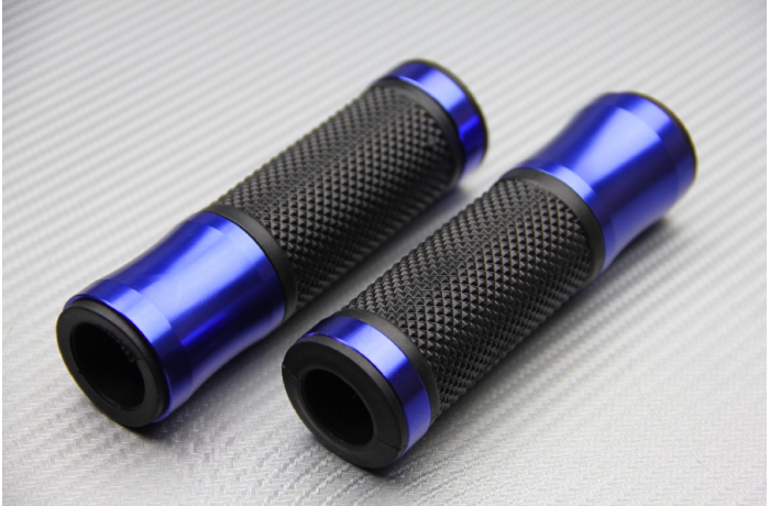 Pair of Aluminum and Rubber Handlebar Grips 22 / 24mm