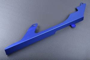 Chain guard in anodised aluminum YAMAHA YZF R1 2004 - 2008