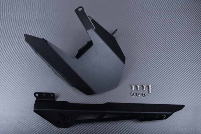 Guardabarros trasero con Cubre Cadena de aluminio YAMAHA MT07 / TRACER / XSR 700 2014 - 2021