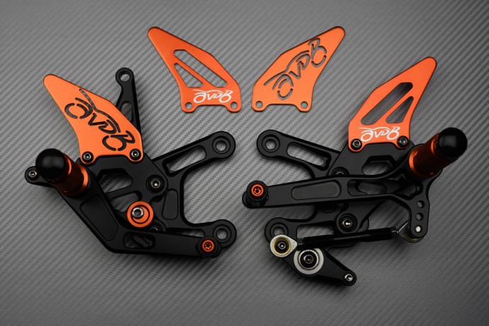 Fußrastenanlage AVDB KTM DUKE & RC 125 / 250 / 390 2011 - 2021