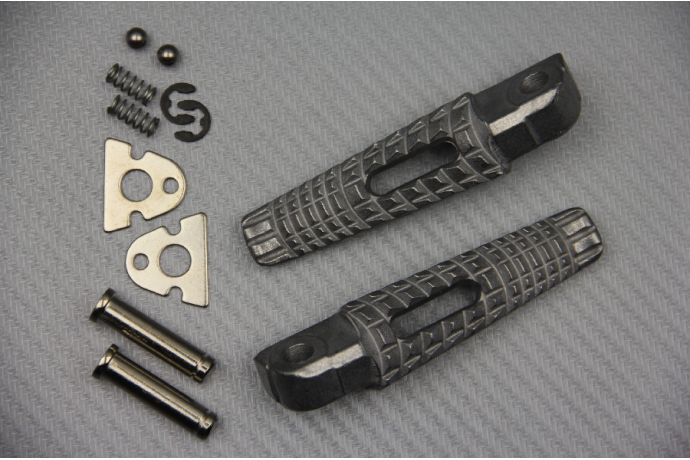 Coppia poggiapiedi/pedane posteriore per SUZUKI