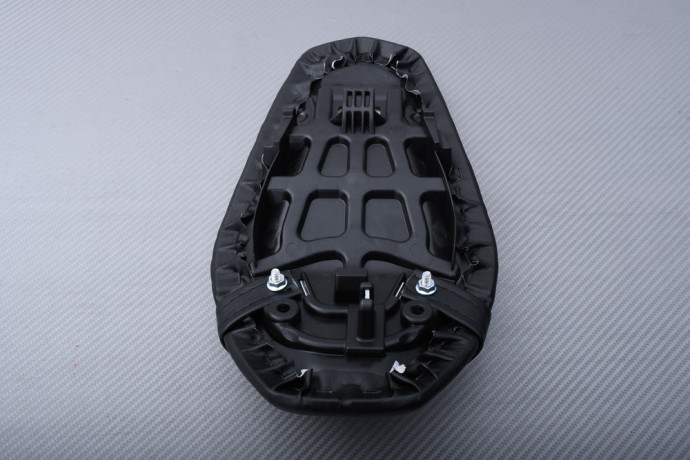 mountain biking flat pedal shoes