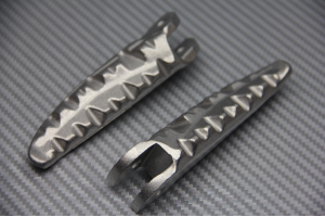 Pair of Front or Rear Footpegs for DUCATI