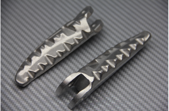 Pair of Front or Rear Footpegs for DUCATI