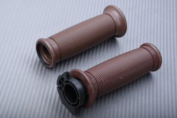 Pair of Brown Rubber Grips - Cafe Racer Design