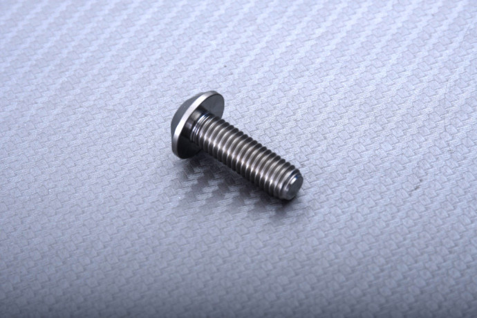 Titanium Screw for Rear Brake Disc specific for YAMAHA M8 X P1.25 X 25 MM