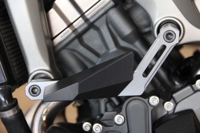 Tamponi protezioni  / paratelaio  YAMAHA MT09 tutte le versioni & XSR 900