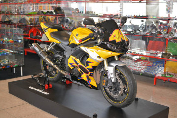 Parafango Anteriore YAMAHA YZF R1 2002 - 2008