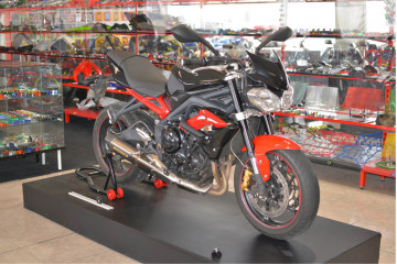 Parafango Anteriore TRIUMPH DAYTONA 675 / R / MOTO2 765 2013 - 2016