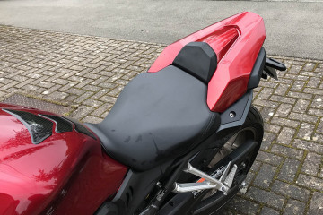 AVDB-moto Cover Sella Monoposto Per HONDA CB650F/CBR650F – Nero Lucido (ABS Iniettato) 2014-2018