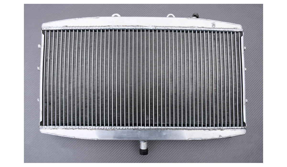 Radiator TRIUMPH ROCKET III 2300 2004 - 2016