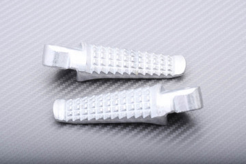 Pair of Rear Footpegs for SUZUKI GSXR 600 / 750 / 1000 / HAYABUSA / GSXS / SV / BANDIT 650 / 1200 / 1250