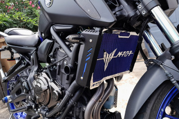 Ecopes de Radiateur en Alu Anodisé YAMAHA MT07 2018 - 2023