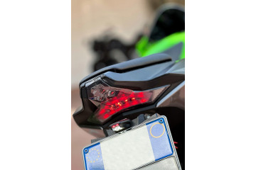 Plug & Play LED tail light with integrated indicators KAWASAKI ZX6R / ZX10R / Z400 / Z1000 2014 - 2023