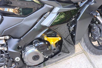 Tampons / Roulettes de protection SUZUKI GSXS 1000 GT / GX 2022 - 2024