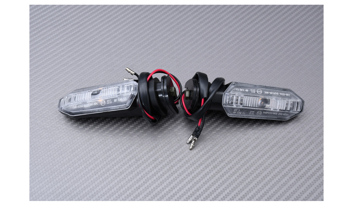 Kit Indicatori Di Direzione Moto 2'' 1157 Con Lenti Fumé, Anteriore E Posteriore A LED, 4 Lampadine + 4 Coperture