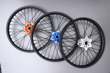 Jante Arrière 17' Supermotard GASGAS MCF / MC 125 / 250 / 350 / 450 2021 - 2023 (5 x 17)