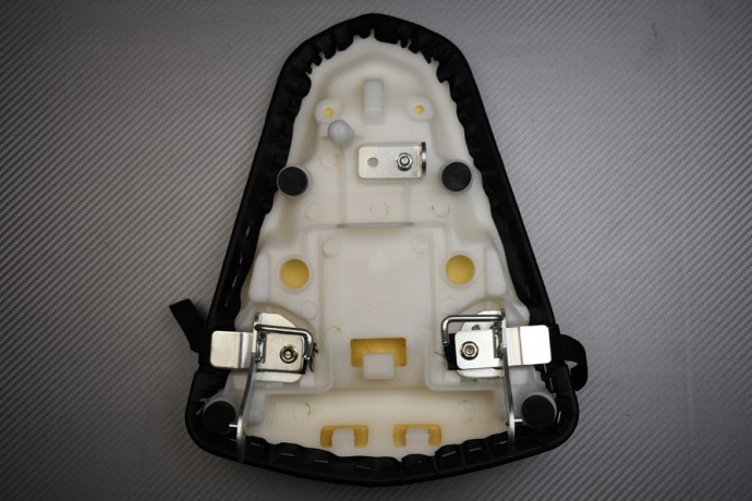 Selle Passager Arrière D'Occasion Pour Yamaha YZF-R6 2001-2002 - Marque Yamaha - Origine Italie