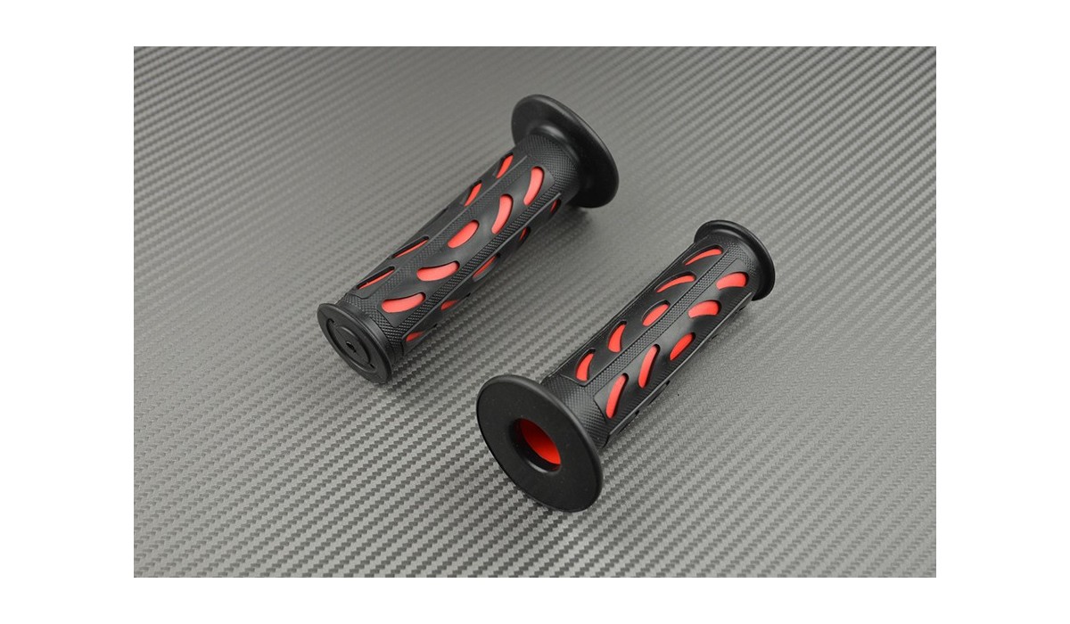 black handlebar grips