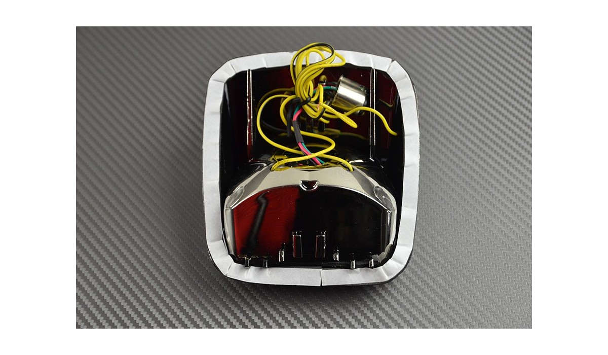 LED brake light with integrated turn signals for Harley Davidson DEUCE