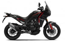 X-CAPE 700 2025-2026